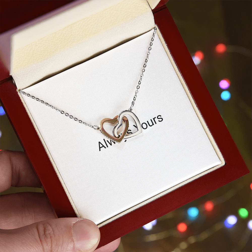 Interlocked Hearts Necklace - Golden Jewel